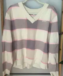 Vans v-neck sweater size medium