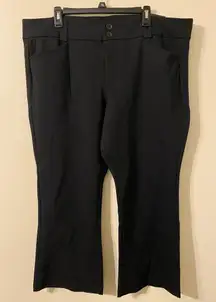 New NWT Torrid Studio Slim Boot Luxe Pointe Mid-Rise Trouser Size 22 Short