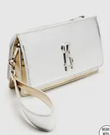 Jewels Wristlet Silver NWT