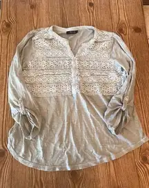 Style & Co Womens cream colored blouse with embroidered detail on top