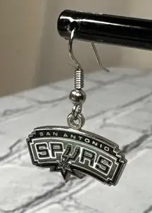 Vintage 2002 Official NBA Gear San Antonio Spurs Silver Dangle Logo Earrings