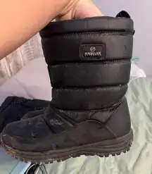 snow boots