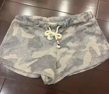 camo shorts