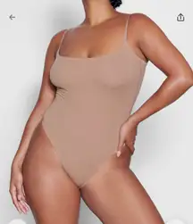 SKIMS Fits Everybody CAMI Bodysuit -Sienna
