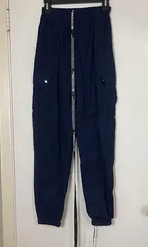 NEW! Pretty Little Thing blue pull on cargo jogger pants size US 4