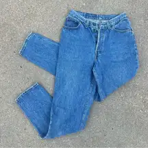 Vintage 80s Levi’s 501 button fly women’s jeans Tag 9 Fits size 25