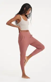 Vuori Pose At Ease Pants Heathered Rosewood Ribbed Mid Rise Size Large