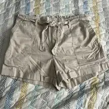 Women’s vanilla star high waisted khaki size 9