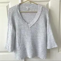 Hinge V neck sweater