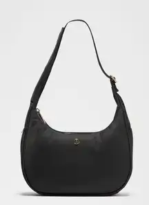 Lululemon City Essentials Shoulder Bag