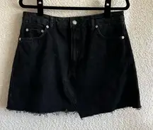 Topshop‎ Women’s NWT Black Raw Hem Mini Jean Skirt Size 10