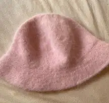 Y2K FUZZY LIGHT PINK BUCKET HAT