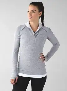 Lululemon Womens Sweater Gray Think Fast Pullover Tonka Stripe Heathered Size 4