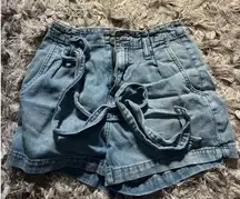 American Eagle Denim Shorts With Women’s Button-Up Fly Mom Tie Belt