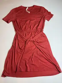Lululemon Dress Size 4 Red Twist Front Short Sleeve Casual‎ Athleisure