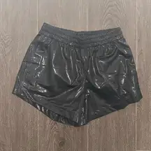Mono b Shorts