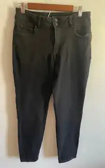 Tahari‎ Women's Black Jeans - Size 12 31 EUC! 0266