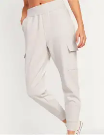 Old Navy Women's Light Gray Cargo Joggers