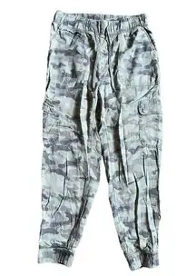 Women’s American Eagle Camo Cargo Joggers Size Small