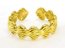 Gold Seashell Ring