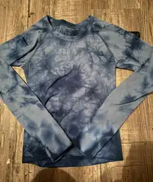 Blue Tie-Dye Lululemon Long Swiftly Tech Sleeve