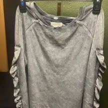 Cupio Heather Gray Knit Top