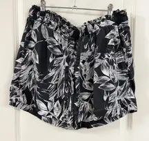 C&C California Black and White Leaf Print High Waist Shorts