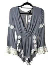 Nude blue floral‎ lace trim romper women’s small festival boho