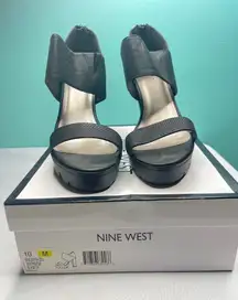 Nine West size 10 black Sandals with Adjustable Straps‎