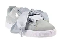 Puma  Suede Heart Safari women’s shoe