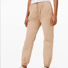 Lululemon Evergreen Track Pant NWT Beige Size 10