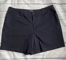 St. John Bay Women's Black Casual Shorts color Navy size 14P