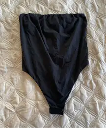 SKIMS fits everybody body suit strapless