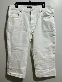 Lee Women's White Capris (770)