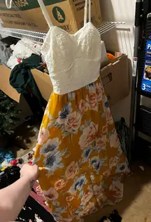 Belk White And Yellow Sundress