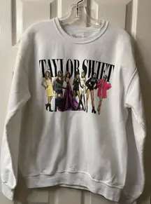 Taylor Swift Eras WHITE
Sweatshirt Size SMALL Limited Edition size M