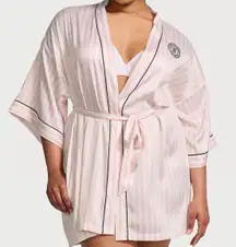 Heritage stripe robe