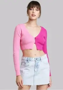 Wild Fable Knit V-Neck Barbie Pink Colorblock Cropped Sweater