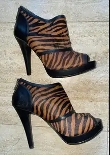 Reba Womens 7 Briell Black Cow Fur Leather Peep Toe 5"‎ Heel Booties Boot Shoes