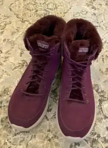 Cute comfy Skechers booties 🌺🌺