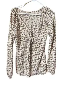 NWT Rachel Rachel Roy size L bow tie V neckline. Puff sleeves tunic