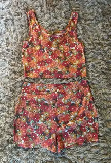 Colsie Orange Floral Sleepwear / Lounge Short and Top Set medium 