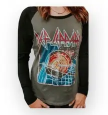 new Daydreamer 𓇽 Def Leppard Pyromania Raglan Rock Band Tee Shirt 𓇽 Graphite S