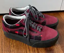 Vans Old Skool Stac Velvet Plaid Port/Black Platform sneaker Size 8.5