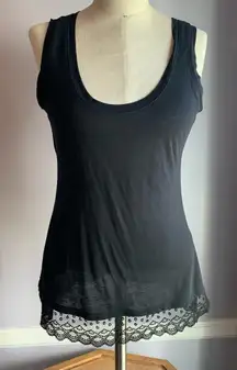 Gap black scoop neck lightweight tank top with lace hem and side slits
