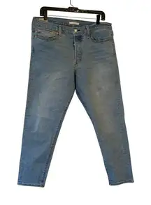 Levis Wedgie Fit Womens High-Rise Straight Leg Jeans Size 32 Light Blue Denim