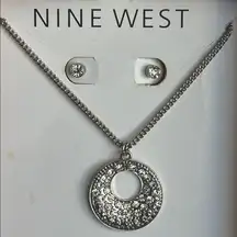 Nine West NIB CZ silvertone circle necklace & stud earring set. With 18” chain