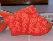 Rouge Women's Orange 3D Floral Platform Peep Toe wedge mules size 10