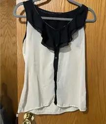 Maurices no sleeve shell/blouse
