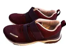 Vionic  Women’s sneakers burgundy shoes comfy walking 6 1/2